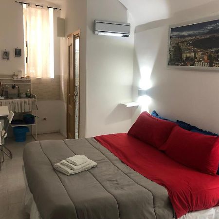 Casa Vacanza De Luca Наполи Екстериор снимка